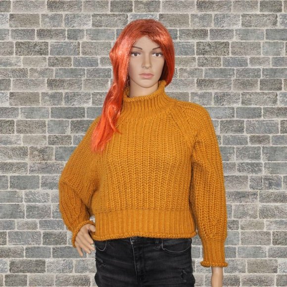 H&M Sweaters - H&M Super Chunky Turtle Neck Knit Sweater Size S